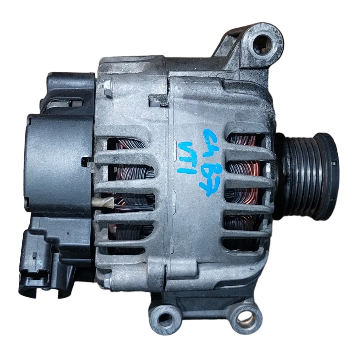Citroen   C4  B7  1.6 VTI 10-18   alternator   9666998080