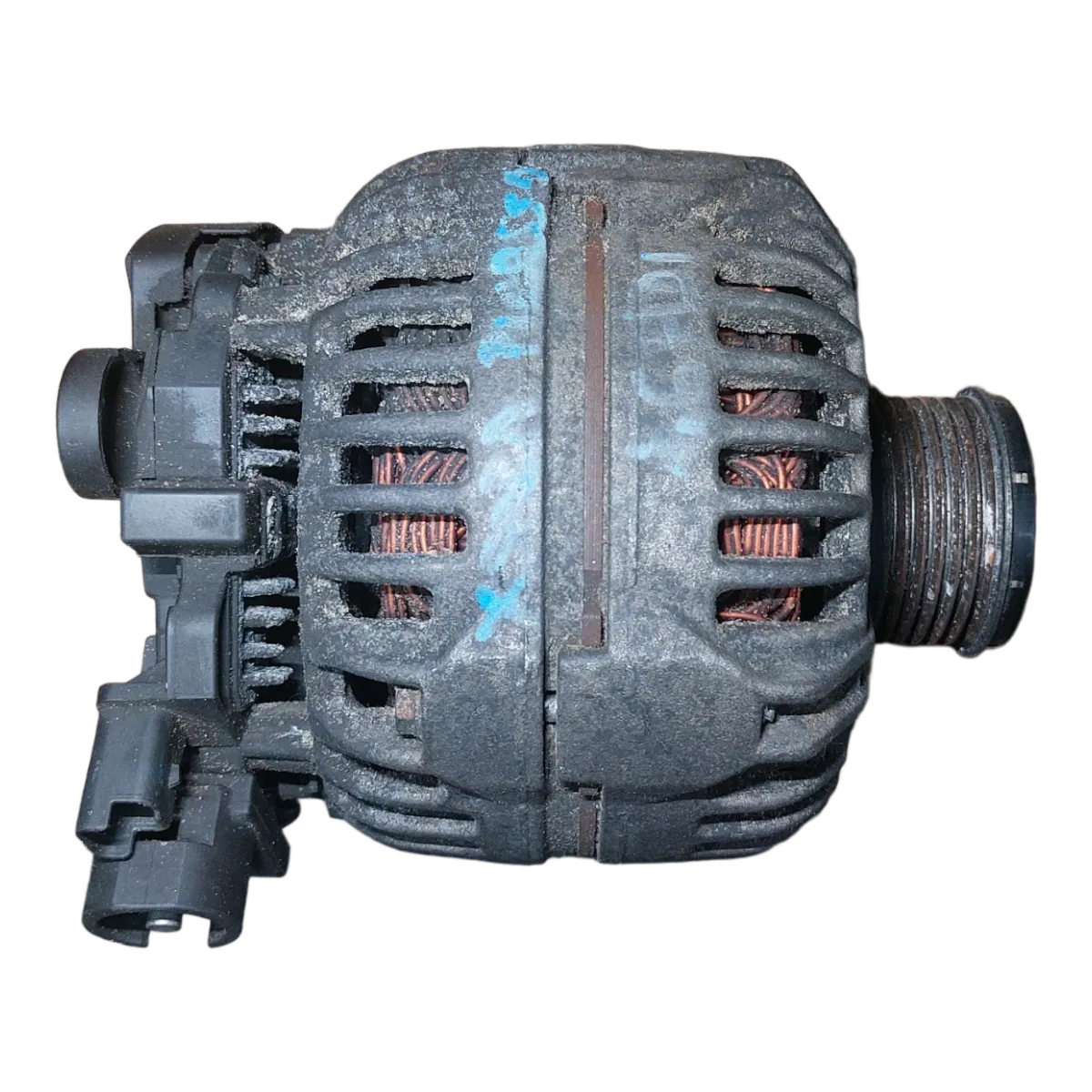 Citroen Xsara Picasso 1.6 HDI 99-11  alternator   9646321880
