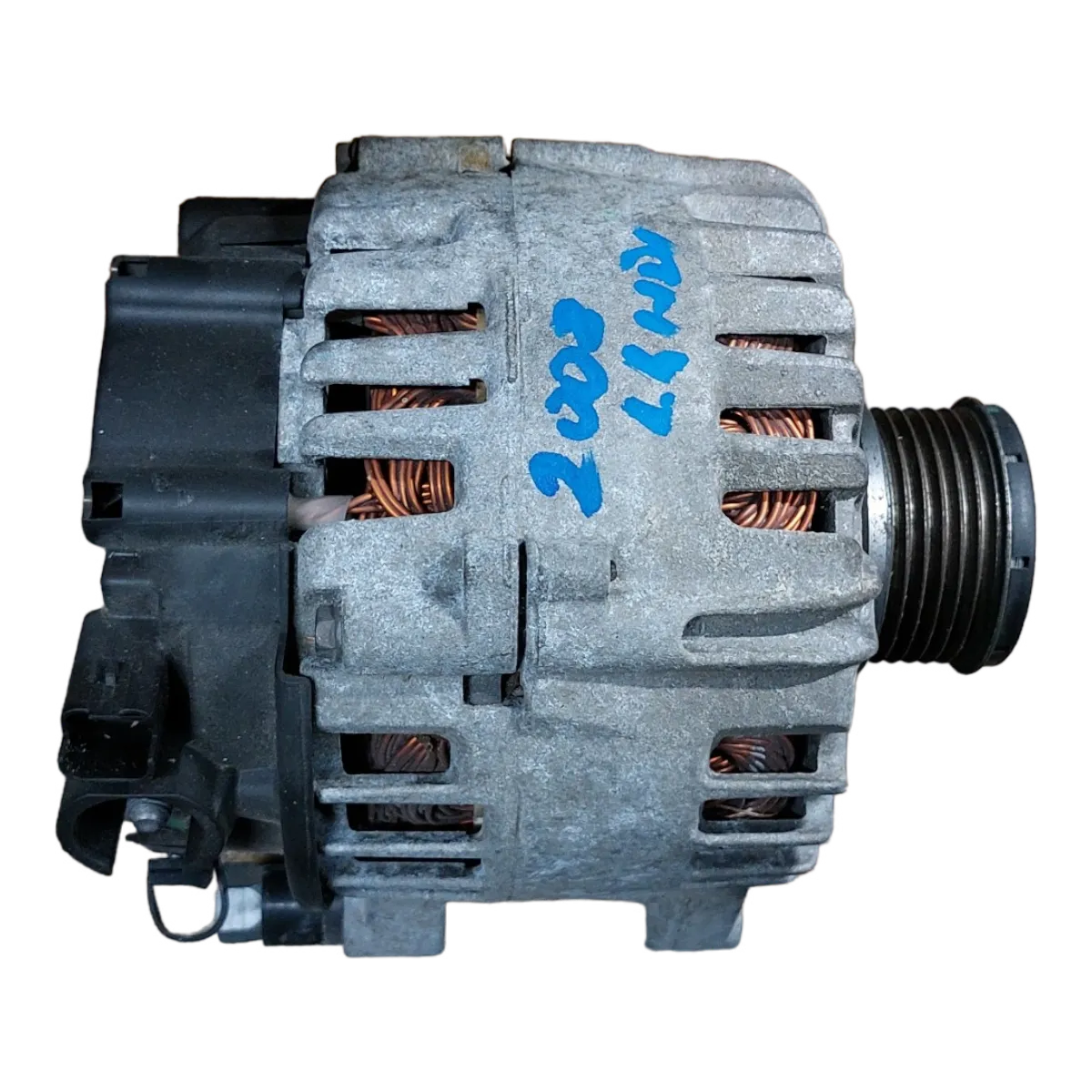 Peugeot 2008 1.4 HDI 13-19   alternator  9678048880