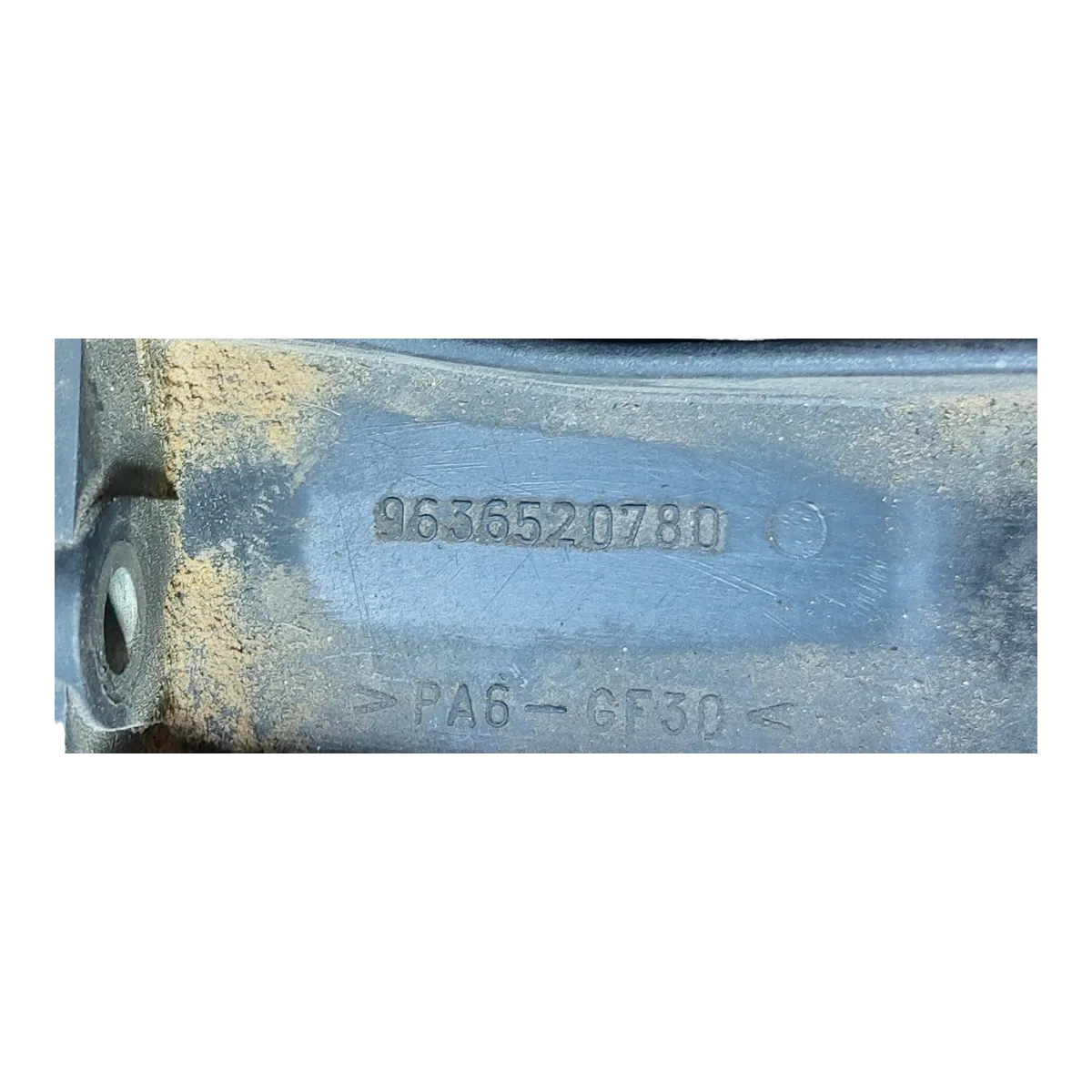 Citroen C2 1.6 16V 03-09   rampa goriva  9636520780