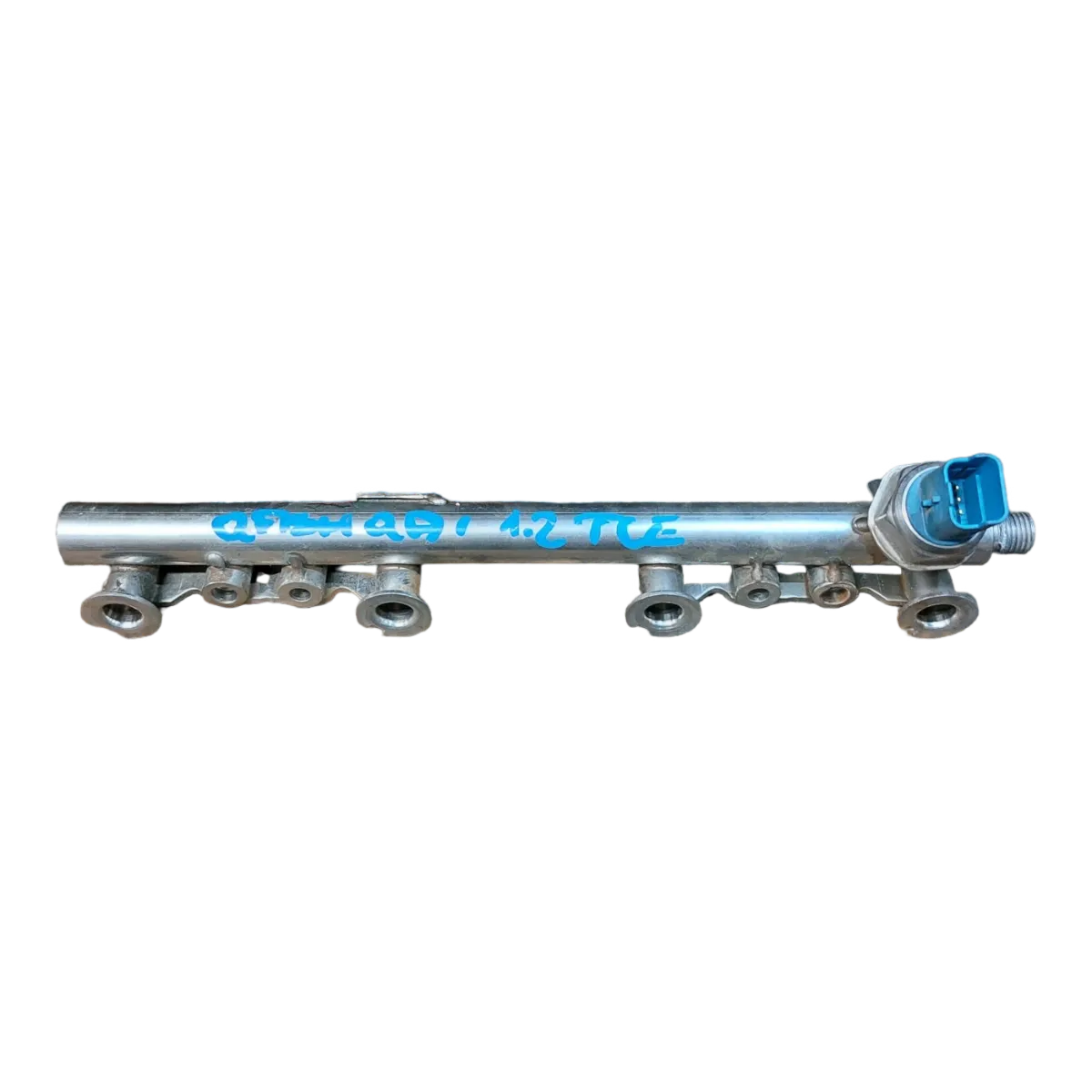 Nissan Qashqai 1.2  DIG-T   13-21   rampa goriva  175226637R