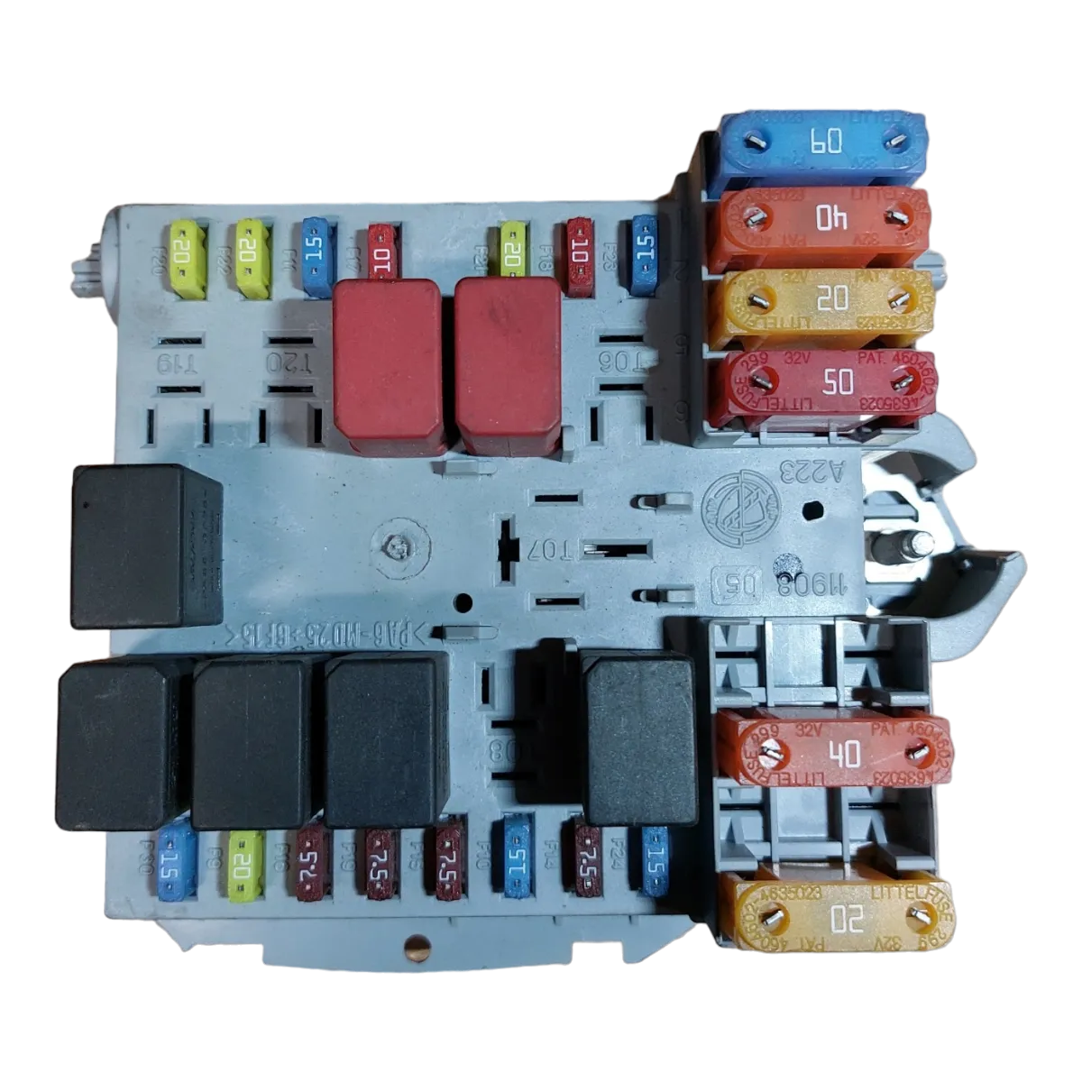 Alfa  Romeo 159 2.0 JTD 04-11  vanjska kutija osigurača   50513644