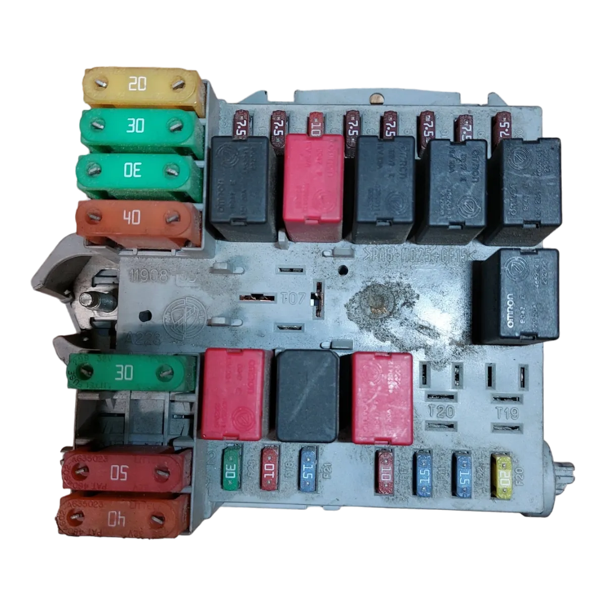 Fiat Bravo 1.4i  07-14   vanjska kutija osigurača   51775686