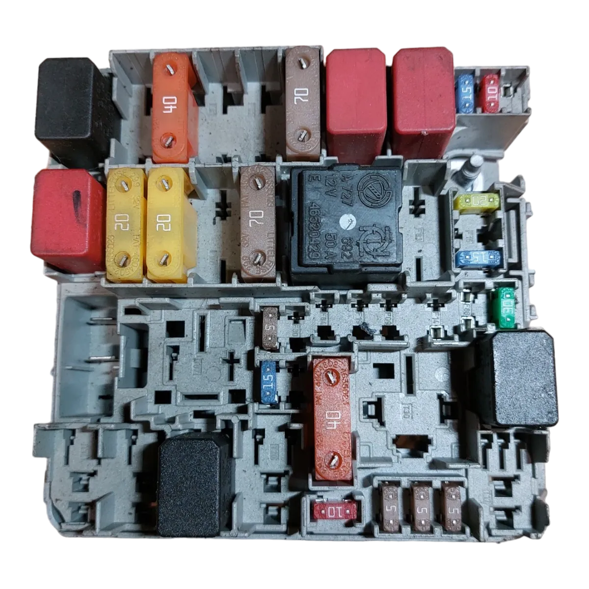 Fiat Punto Grande  1.4 16V  05-15   vanjska kutija osigurača   13687866