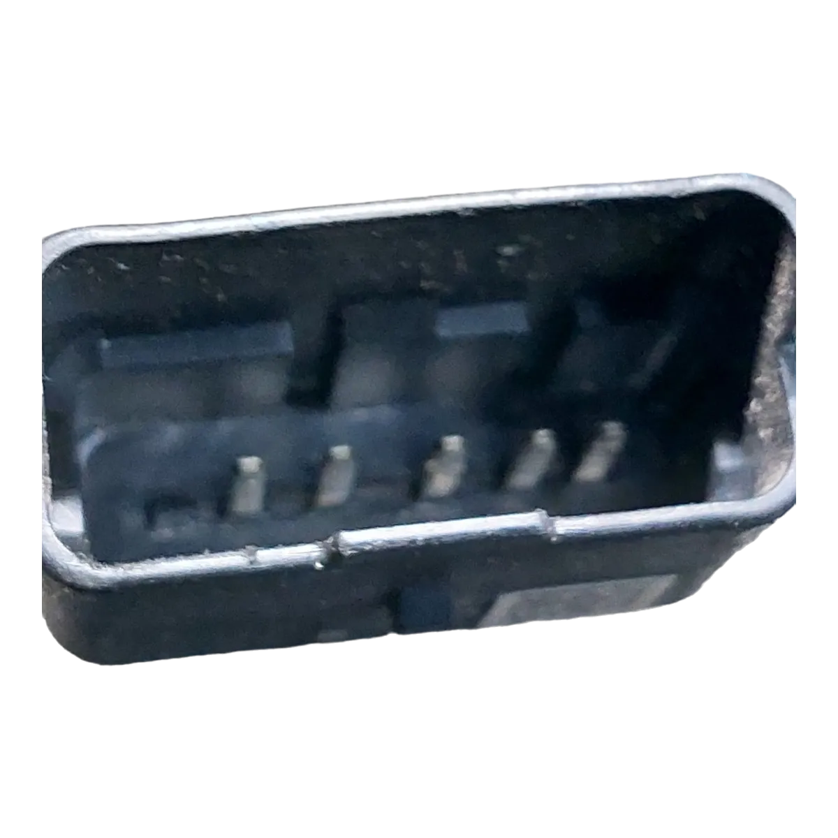 Peugeot 208   12-19    brava  prednja desna   PD   5-pinova    9812500380