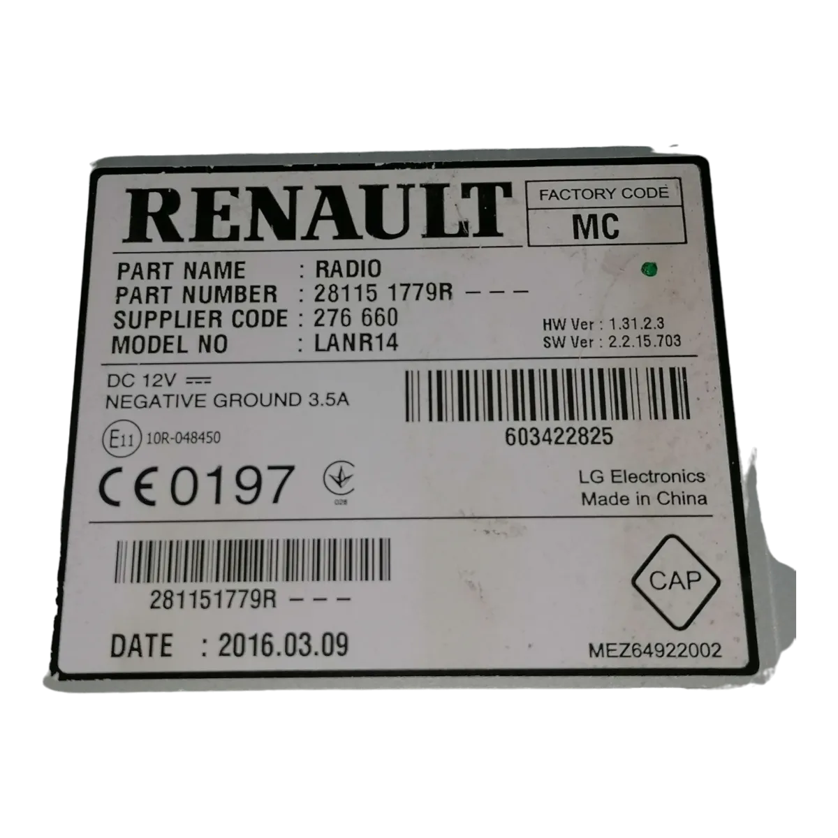 Renault Kadjar    15-22     navigacija/radio    281151779R
