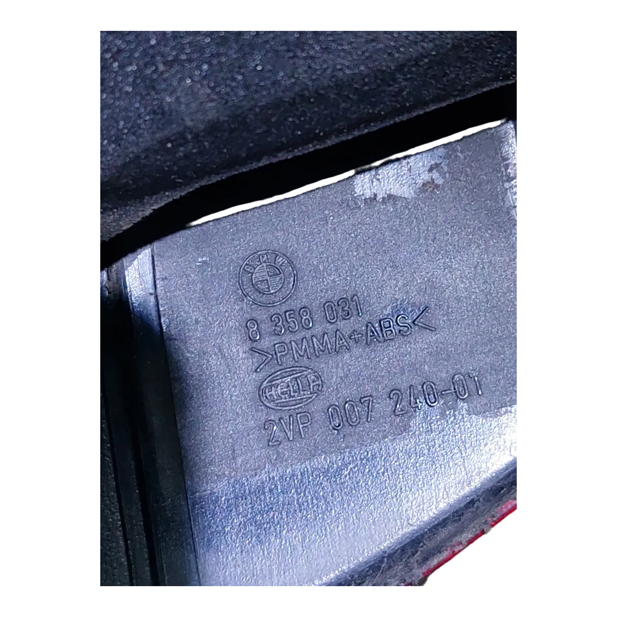 Bmw serija 5  E39    95-00    lampa zadnja  lijeva  8358031     63216902527