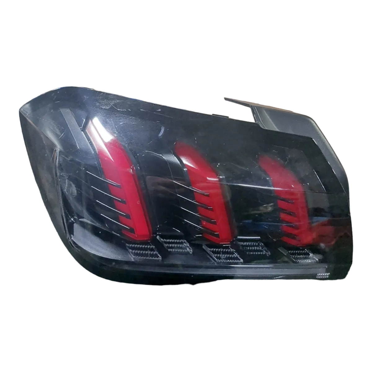 Peugeot 208 P21E 19-23 lampa zadnja lijeva vanjska 9823216880