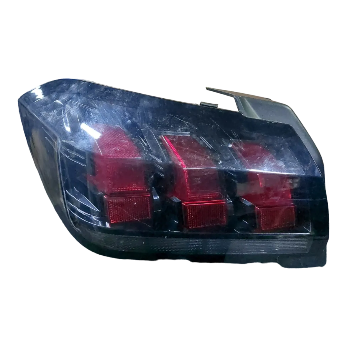 Peugeot 208 P21E 19-23 lampa zadnja lijeva vanjska 9823216780