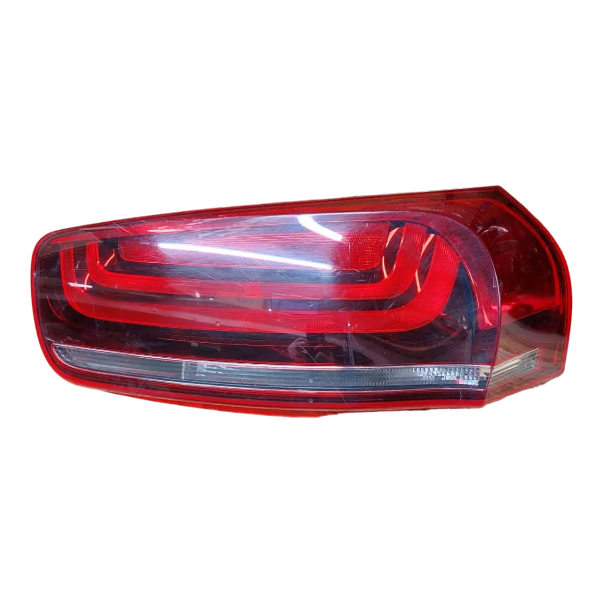 Citroen C4 Picasso Space Tourer 18-  lampa zadnja desna   9814757180