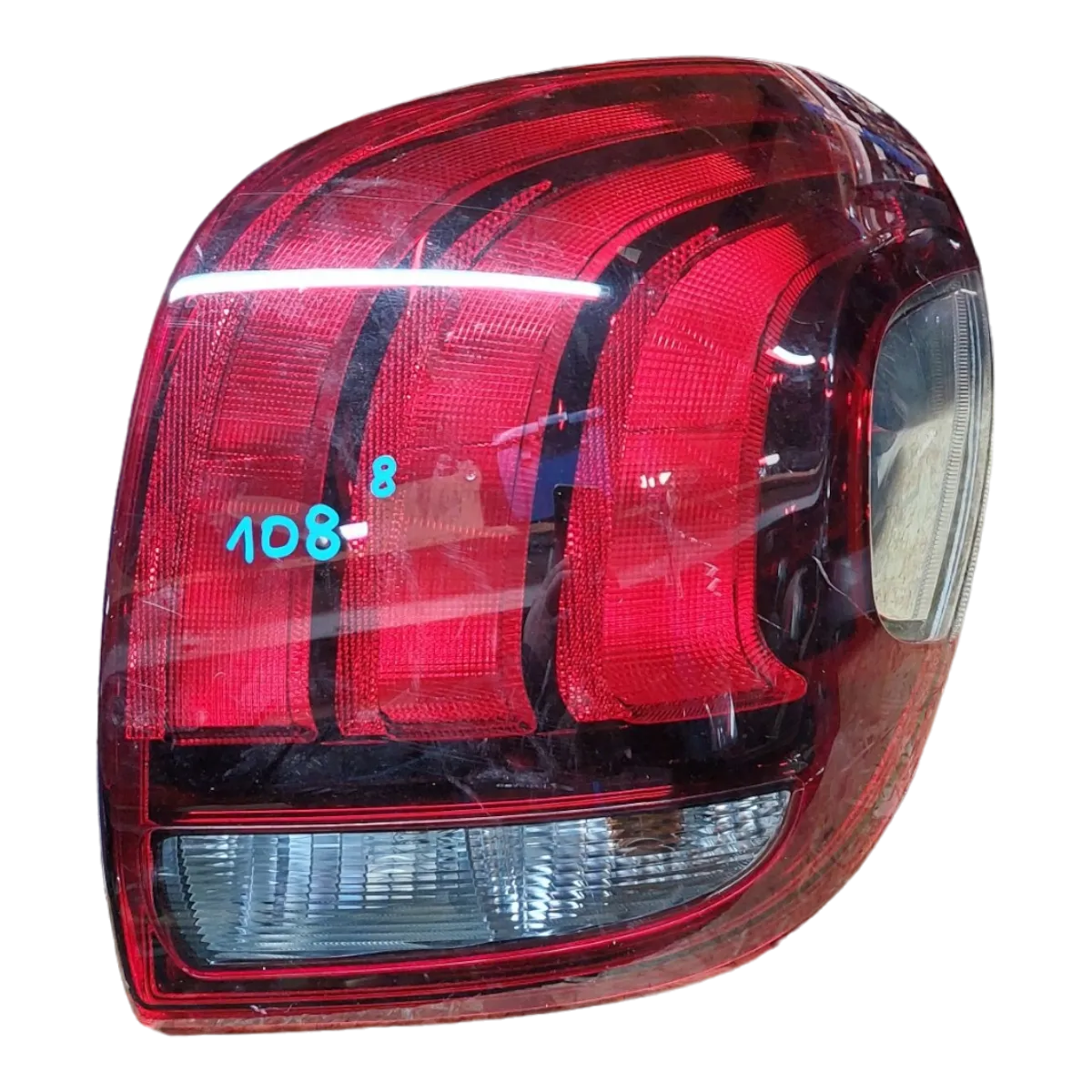 Peugeot 108 14-21 lampa zadnja desna  815500H132