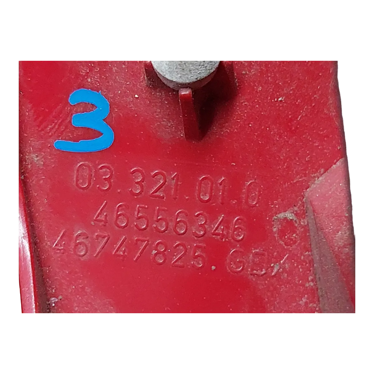 Alfa Romeo 147 01-10 lampa zadnja desna unutarnja  46556346   46747825