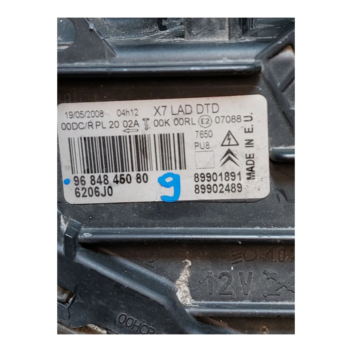 Citroen  C5 III  X7  07-11  far prednji desni   9684845080     novi gornji nosač 1kom