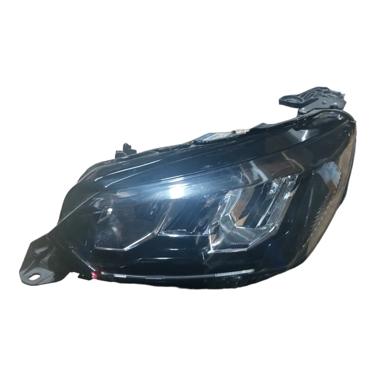 Peugeot 208 P21E   19- 24    far prednji lijevi    9833036380    novi nosači  2 kom