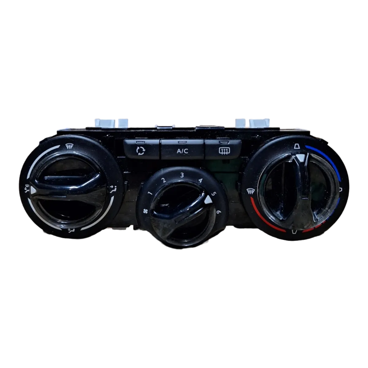 Peugeot 208 12-19   komanda ventilacije   E1063071