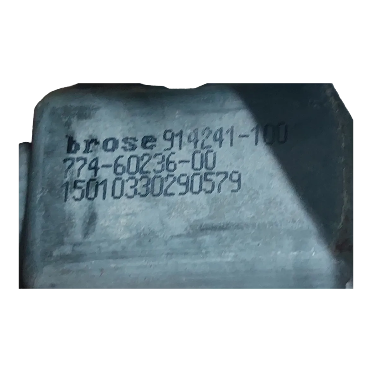 Peugeot 5008  09-16   podizač stakla  prednji desni  9682808880   7746023600     el. zaklopiv