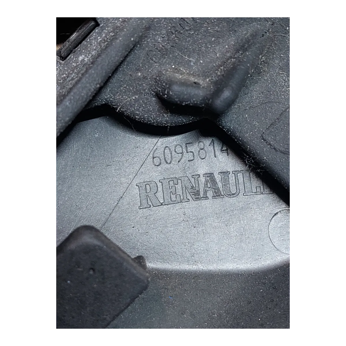 Renault Scenic III  08-15  volan /obruč volana  609581499