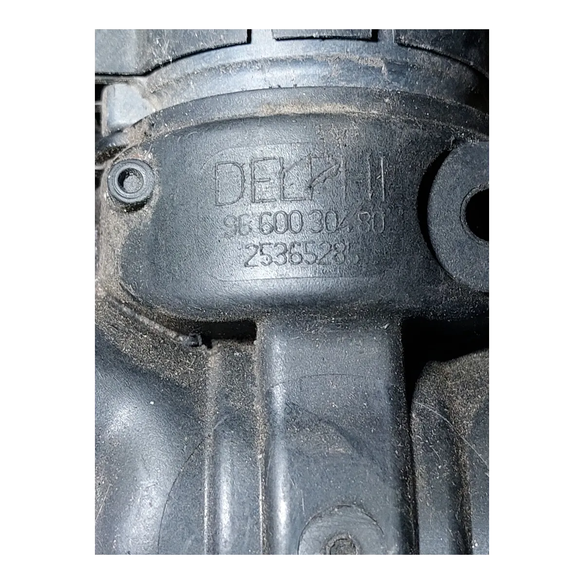 Citroen C4 Picasso  1.6 HDI 06-13 klapna gasa 9660030480 25365285