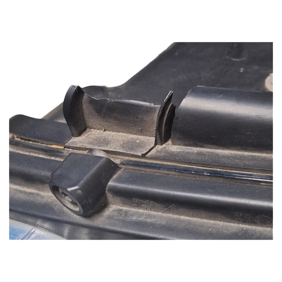 Alfa  Romeo 159   04-11   far prednji lijevi    60683988   428509999   potrgan nosač   3 kom