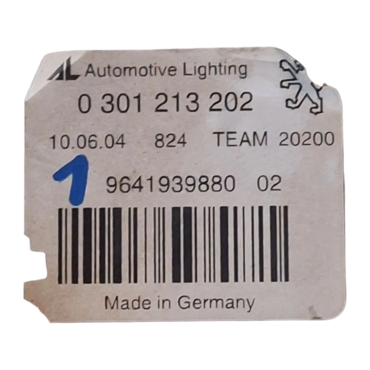 Peugeot 407   04-10    far prednji desni   9641939880  0301213202    potrgan nosač   2kom