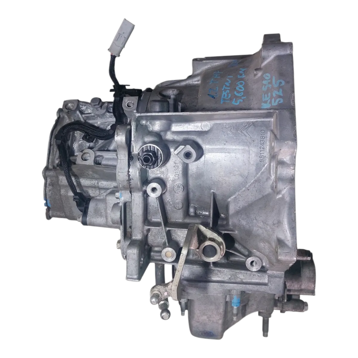 Peugeot 2008 P24  1.2 THP 19-    mjenjač / getriba 6 brzina   20V247    5.600km  TEST