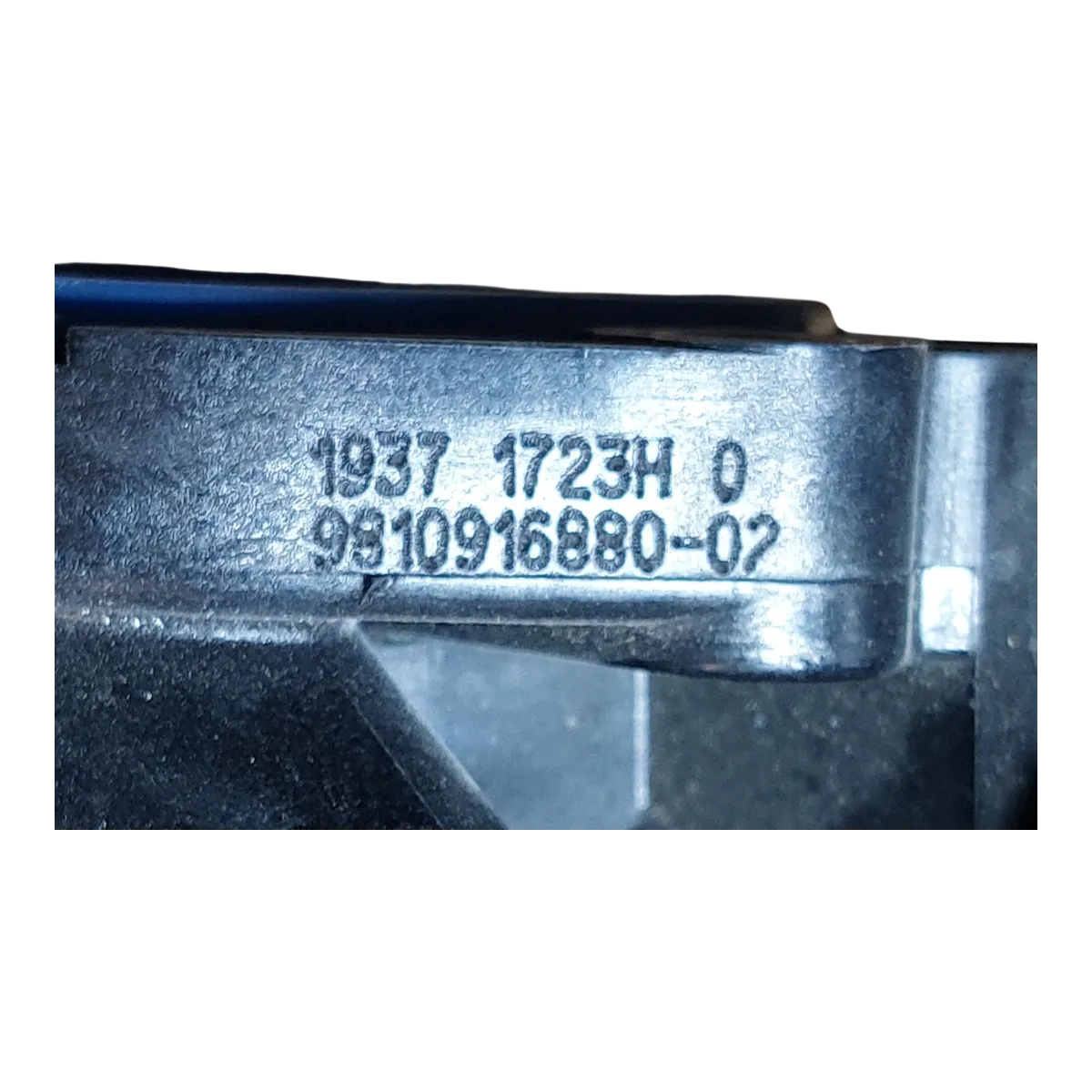 Peugeot 207 1.6 VTI  06-14  termostat - kučište   1336Z8  9810916880