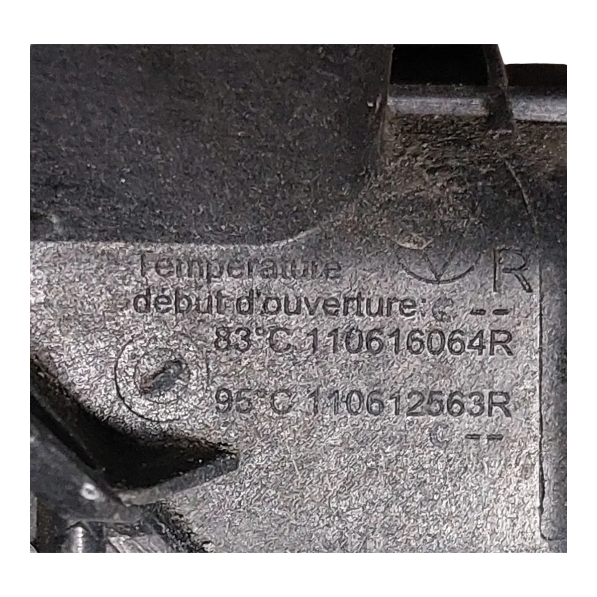 Dacia Sandero II 0.9 TCE 12- termostat - kučište 110616064R 110612563R