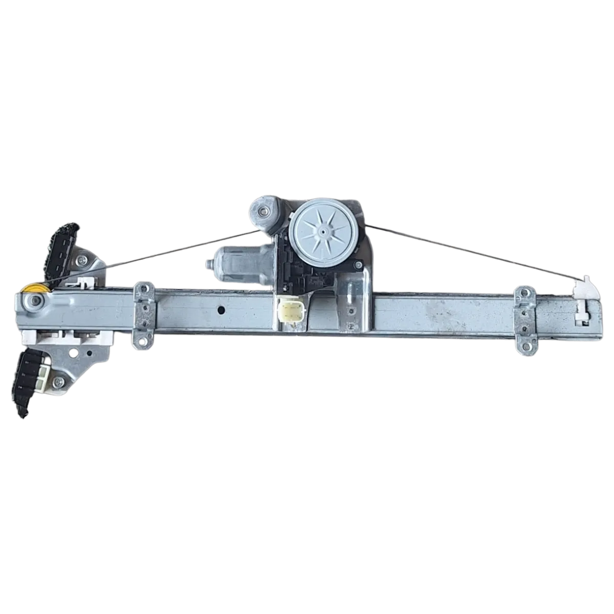 Nissan X-Trail   13-22   podizač stakla prednji lijevi    80730-4CA1A   0620403410