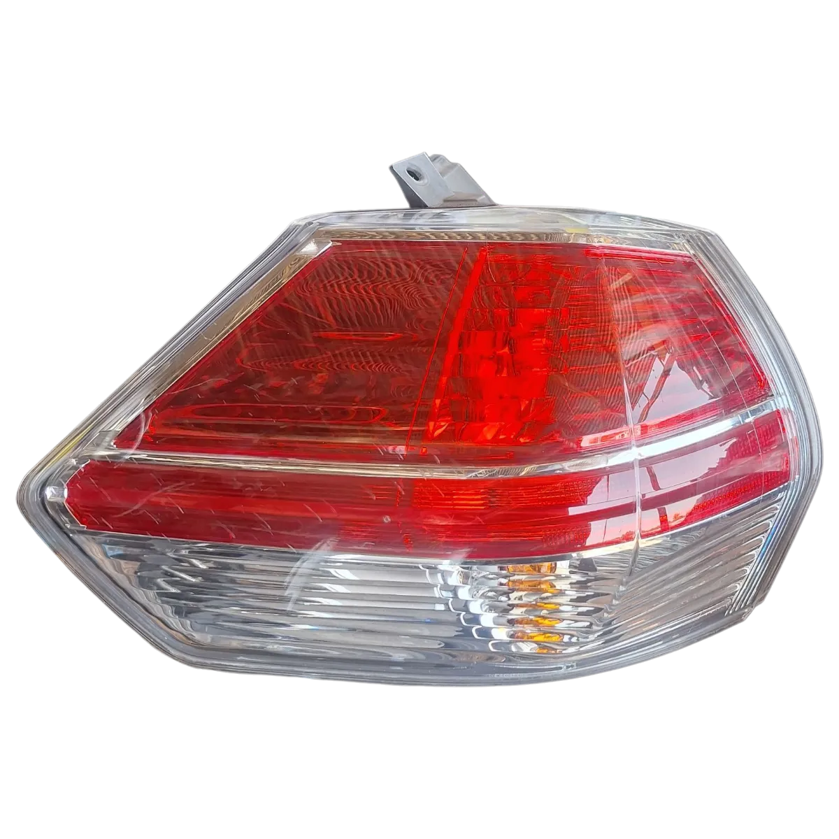 Nissan X-Trail   13-22   lampa zadnja lijeva    265554CA0A    OŠTEĆENO