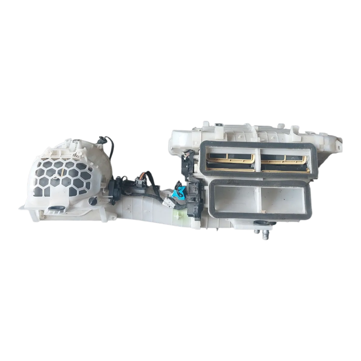 Peugeot  Expert IV   16-      ventilacijska kutija    9809955180