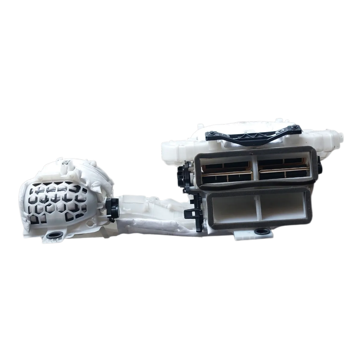 Peugeot 3008 P84  16-     ventilacijska kutija   9811149580