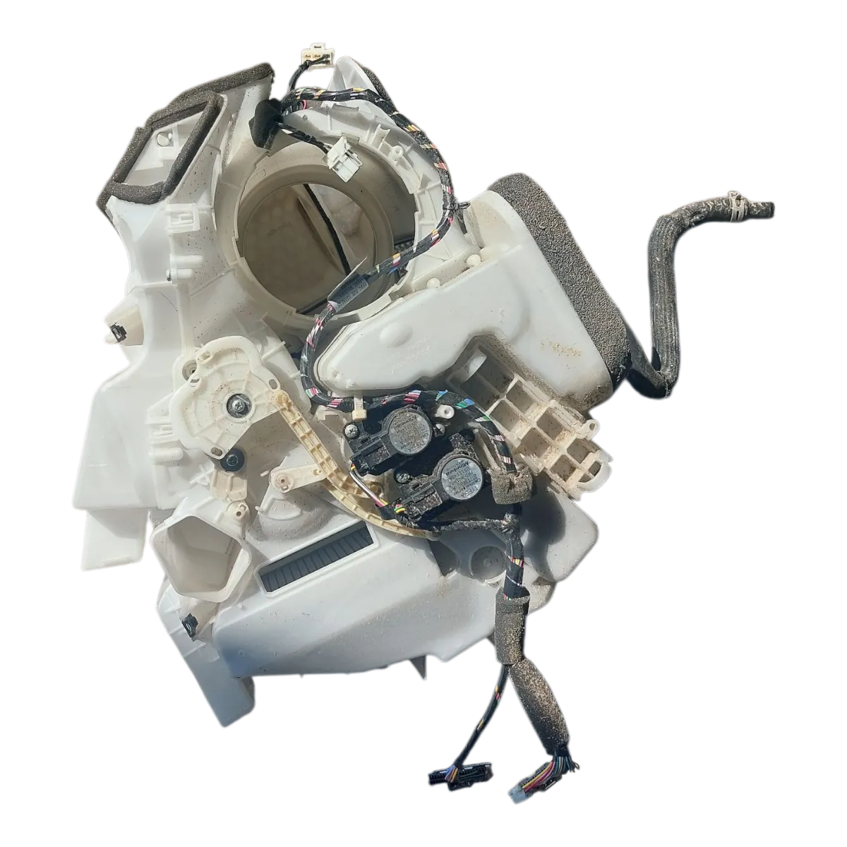 Nissan X-Trail   13-22   ventilacijska kutija  272104BA6A