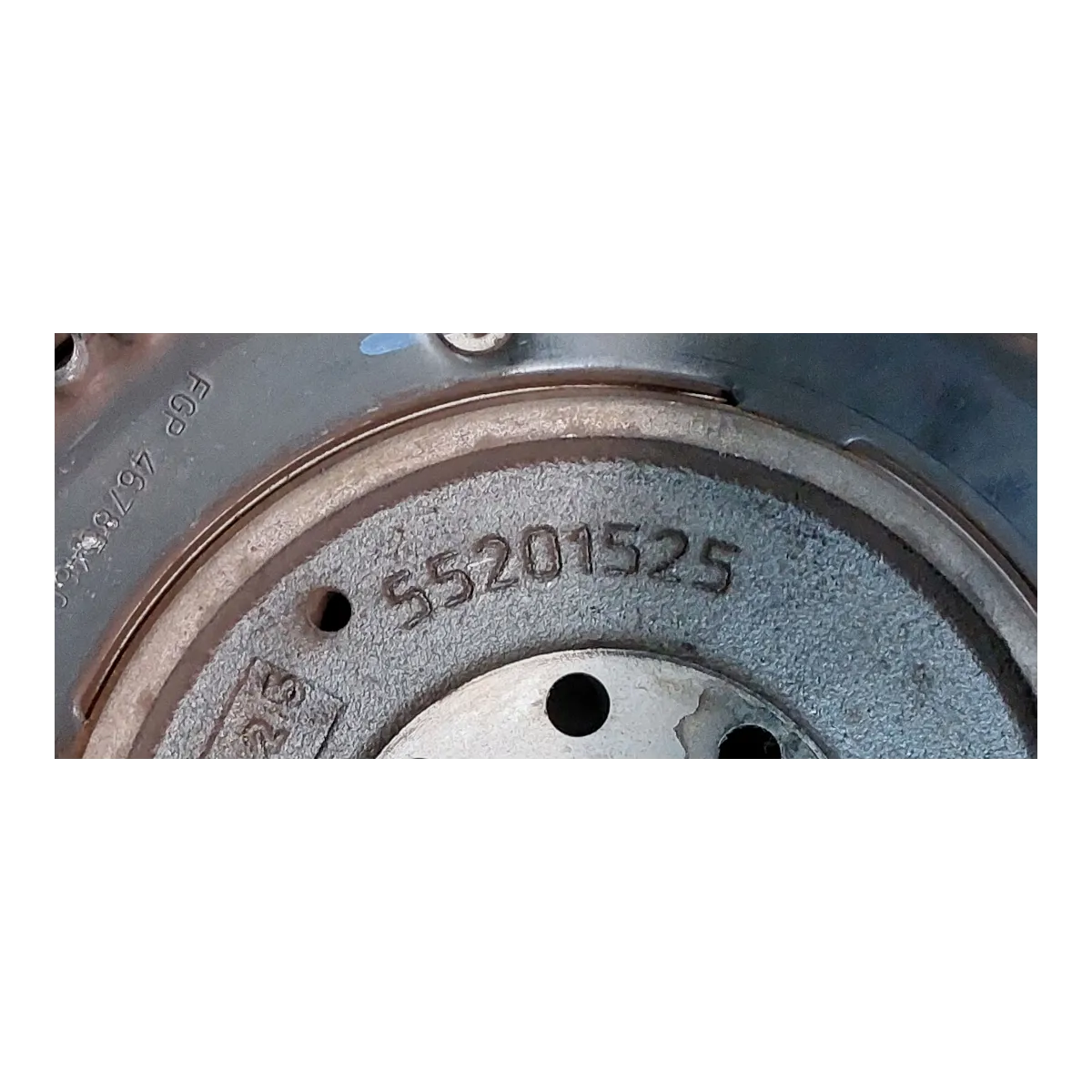 Fiat Punto Grande 1.3 M-jet 75ks  05-18   zamašnjak jednomaseni/korpa,lamela  55201525  322036210