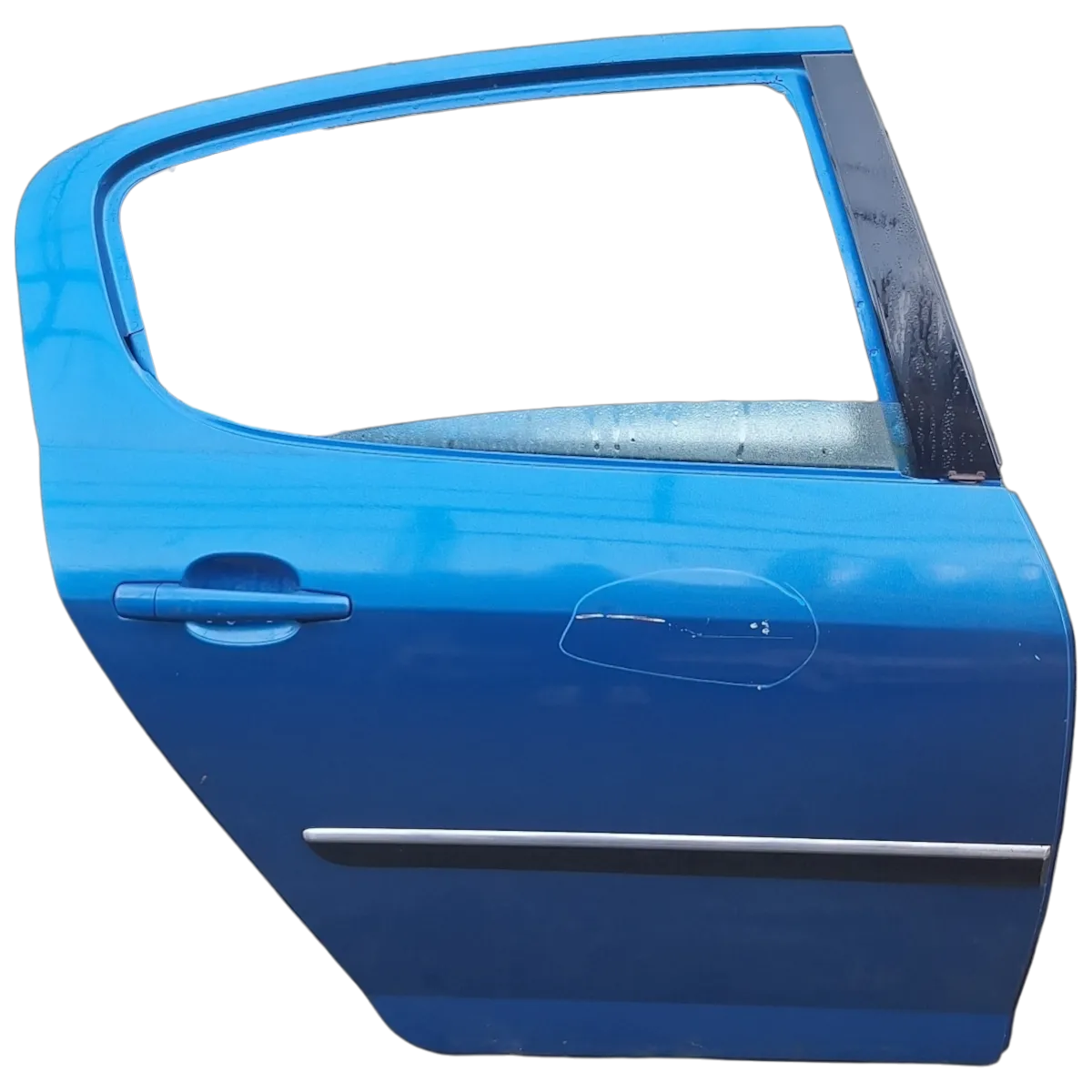 Peugeot 407   00-10   vrata zadnja desna   OŠTEĆENA!