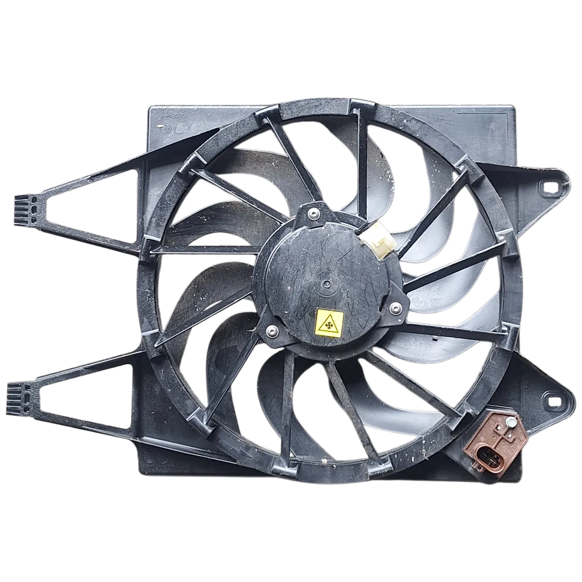 Fiat  Mobi  1.0  16-    ventilator hladnjaka motora   F006C10133  800010770