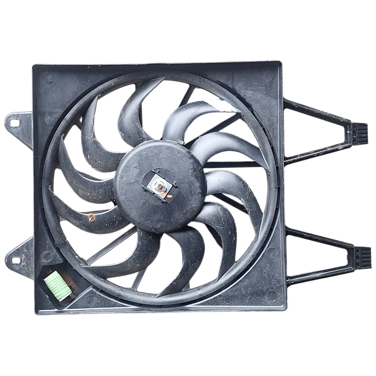 Fiat  Mobi  1.0  16-    ventilator hladnjaka motora   F006C10133  800010770