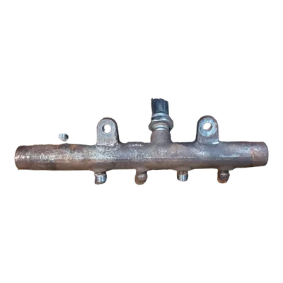 Renault Laguna III 1.5 DCI 07-15     rampa goriva   8200296867   8200815617