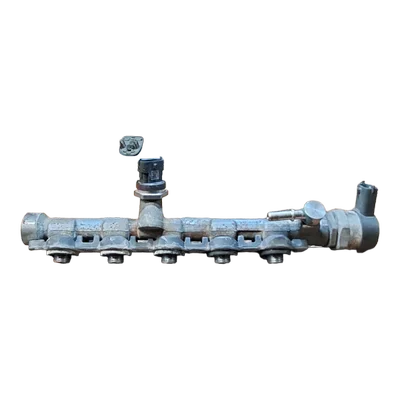 Renault Scenic III 2,0 DCI 08-15  rampa goriva  0445214195   8200947803  8200828379