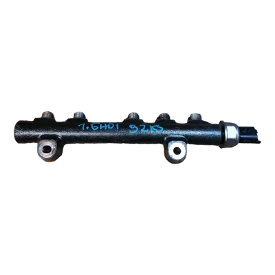 Peugeot 208 1.6 HDI  92 KS 12-19  rampa goriva  9685297580  28497Z01
