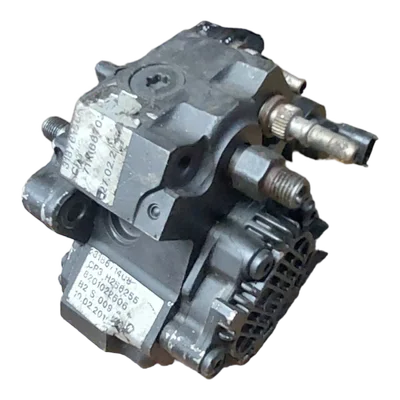 Renault Laguna II 2.2 DCI 00-07  visokotlačna pumpa  goriva 8201022506