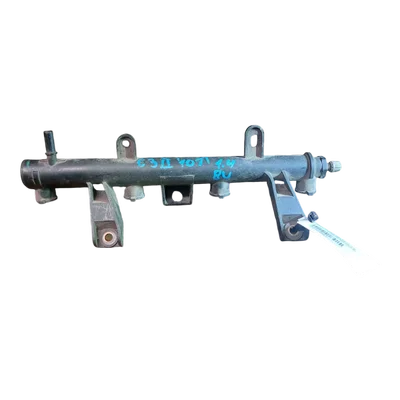 Citroen  C3  A51 09-16  1.4i  rampa goriva  9653833580