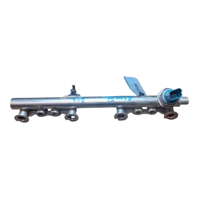 Renault Clio IV  1.2 TCE  12-20  rampa goriva  175226637R