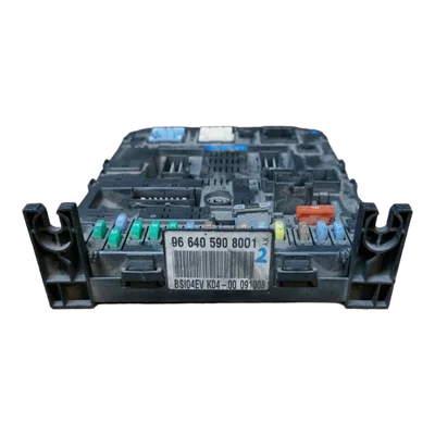 Peugeot   3008    09-16  BSI kutija osigurača   9664059080   04EV K04-00