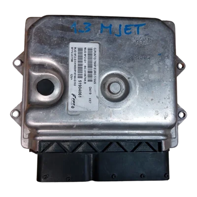Fiat Punto Grande  1.3 JTD  05-15  računalo-centrala motora   51904061   MJD8F2G1