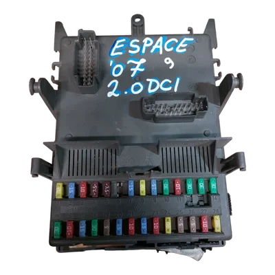 Renault Espace  2.0 DCI  02-      USM vanjska kutija osigurača    518852116  8200371619