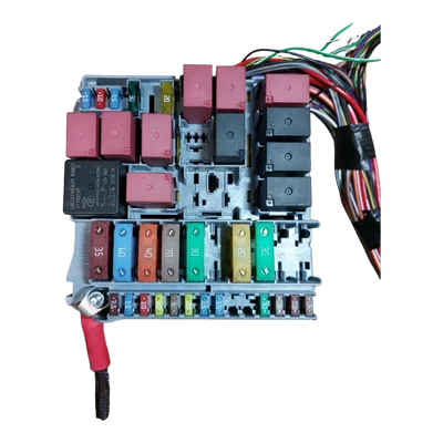 Fiat 500 Abarth   07-   vanjska kutija osigurača  51905216