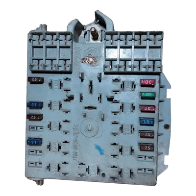 Fiat Stilo  1.9 JTD   01-07      vanjska kutija osigurača    46778446