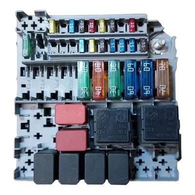 Fiat Panda II 1.2   03-12     vanjska kutija osigurača   46841646