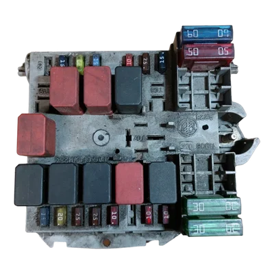 Fiat Stilo  1.2 16V   01-10     vanjska kutija osigurača  46796539