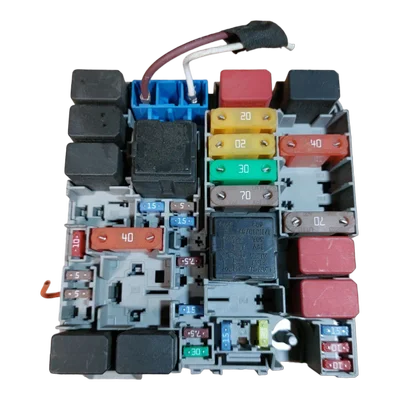 Fiat Punto Grande  Evo  09-15  vanjska kutija osigurača  51827977